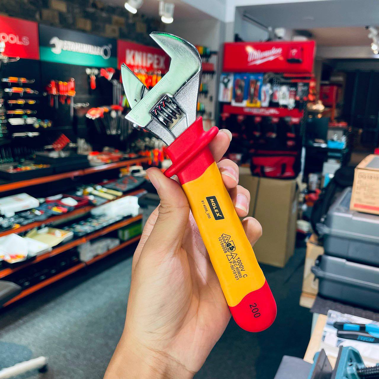 Mỏ lếch cách điện 1000v dài 200mm Holex Mỏ lếch cách điện 1000v dài 200mm Holex